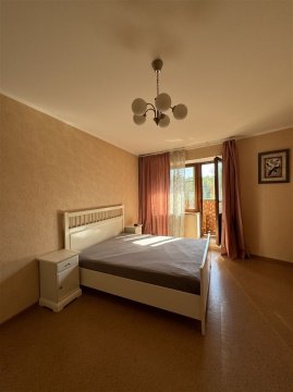 2-к квартира, 3/16 эт., 67м²