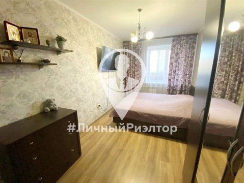 2-к квартира, 4/10 эт., 52м²