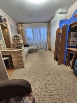 1-к квартира, 10/10 эт., 40м²